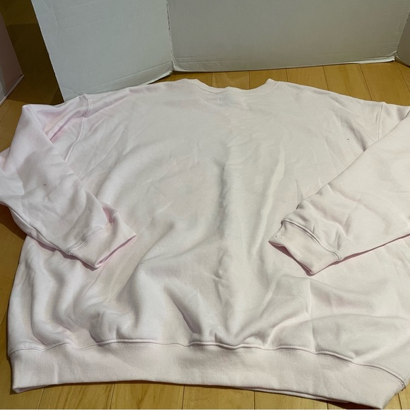 NWT women’s pink floral dragon sweatshirt - Picture 8 of 10